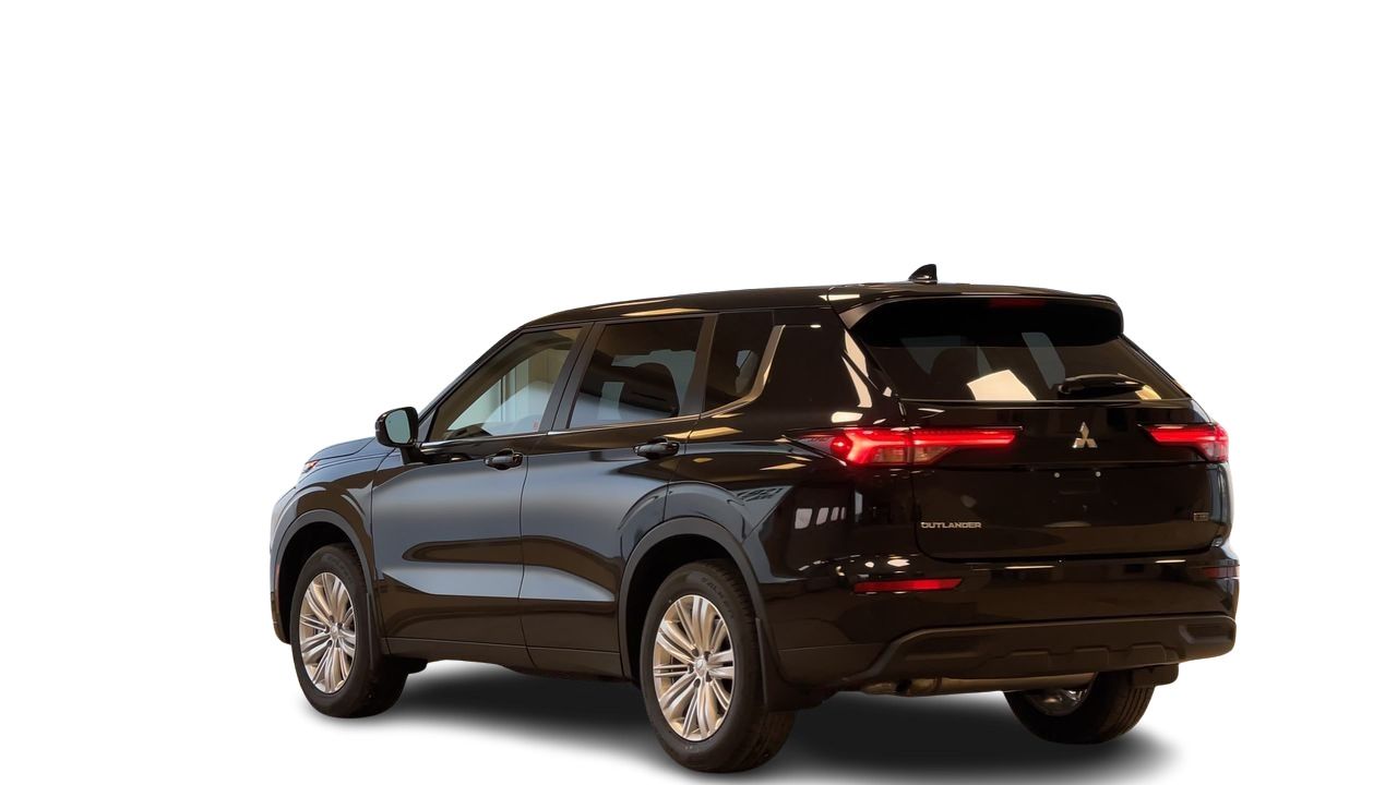 2025 Mitsubishi Outlander in Regina, Saskatchewan