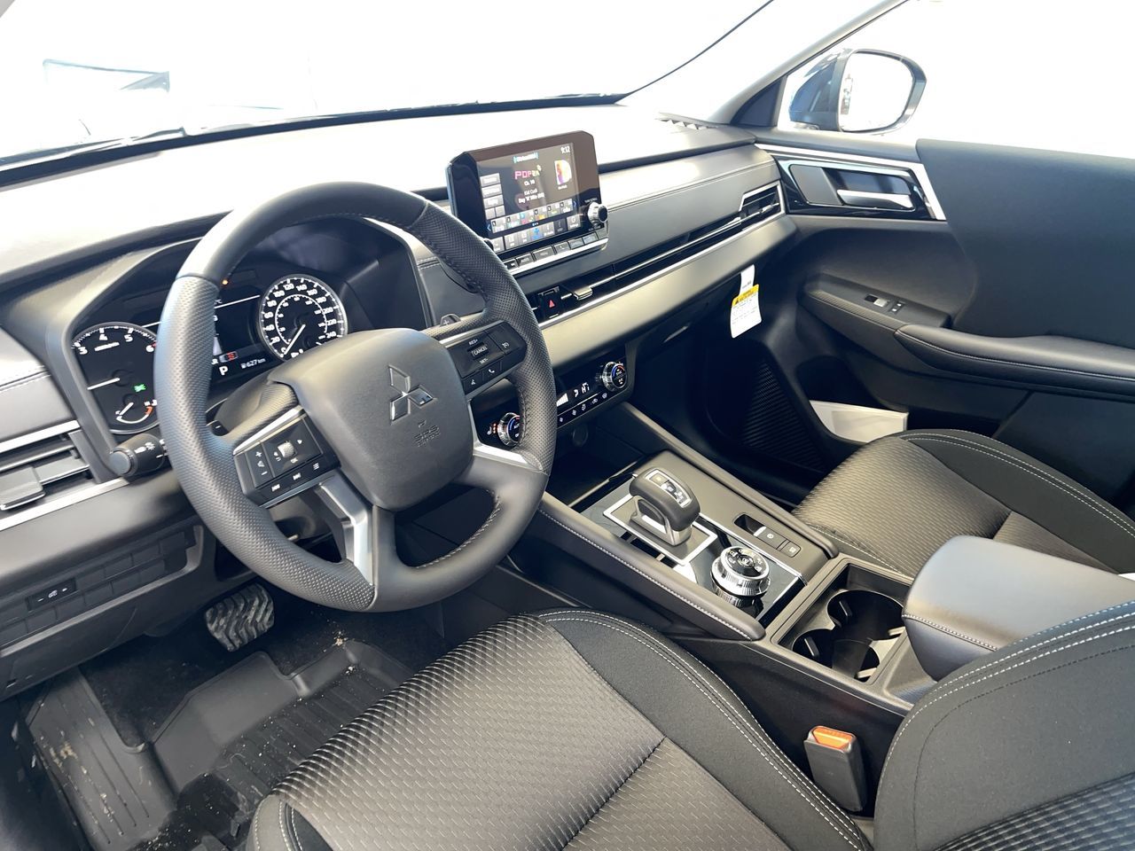 2025 Mitsubishi Outlander in Regina, Saskatchewan
