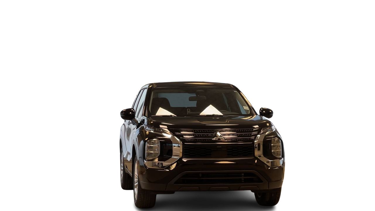 2025 Mitsubishi Outlander in Regina, Saskatchewan