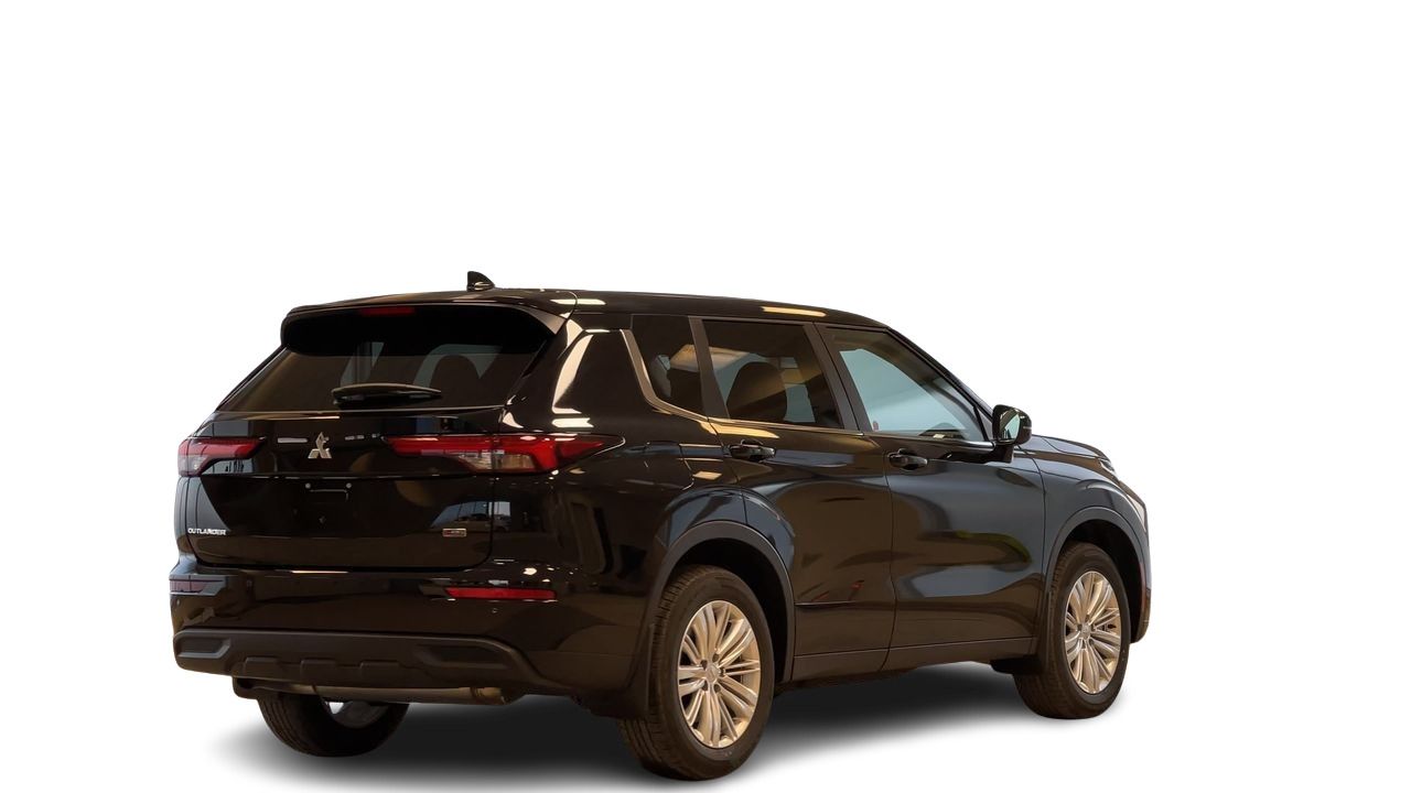 2025 Mitsubishi Outlander in Regina, Saskatchewan
