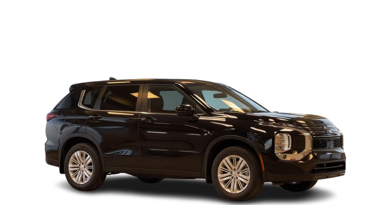 2025 Mitsubishi Outlander in Regina, Saskatchewan