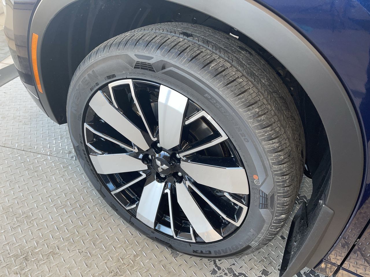 2025 Mitsubishi Outlander