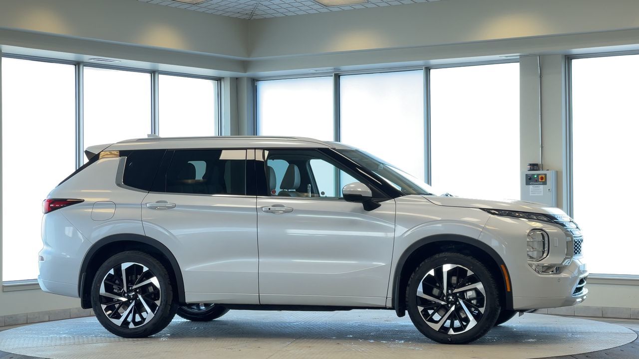 2026 Mitsubishi Outlander in Regina, Saskatchewan
