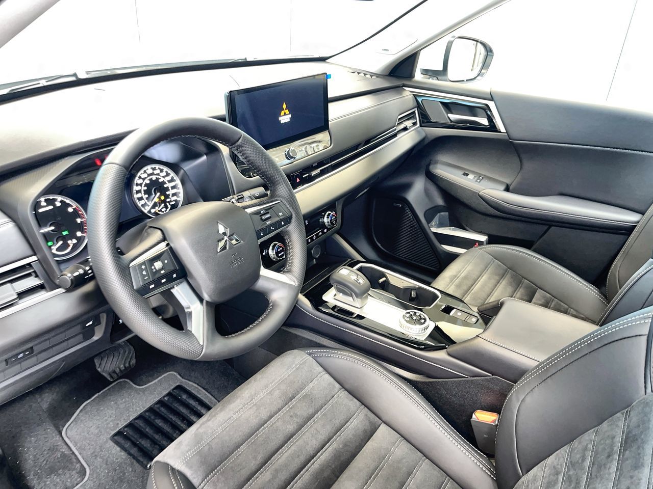 2026 Mitsubishi Outlander