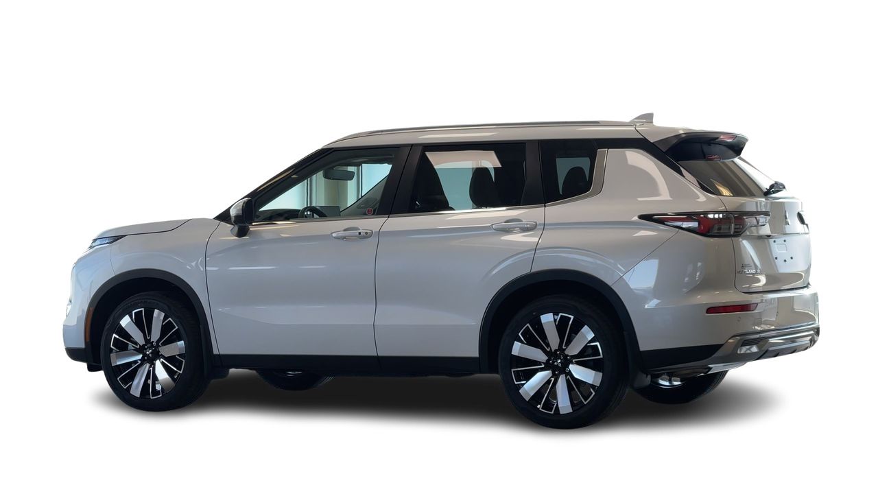 2026 Mitsubishi Outlander in Regina, Saskatchewan