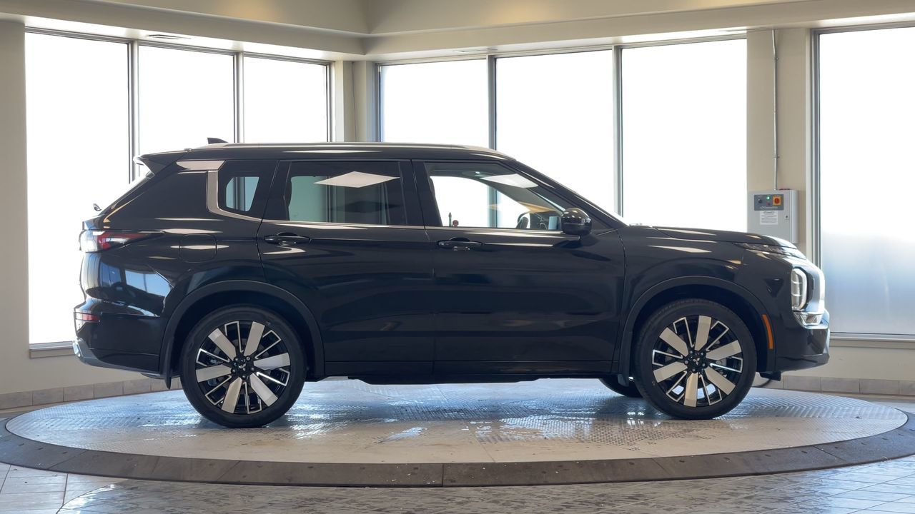 2026 Mitsubishi Outlander in Regina, Saskatchewan