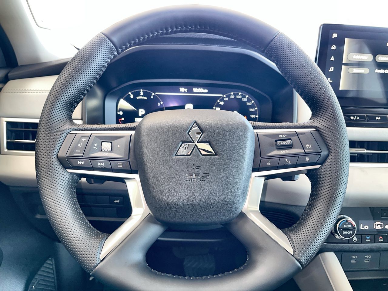 2026 Mitsubishi Outlander