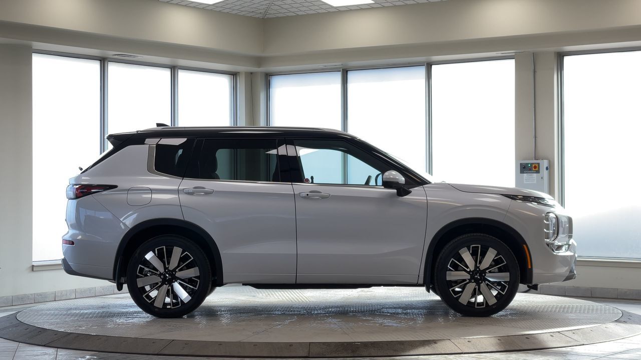 2026 Mitsubishi Outlander in Regina, Saskatchewan