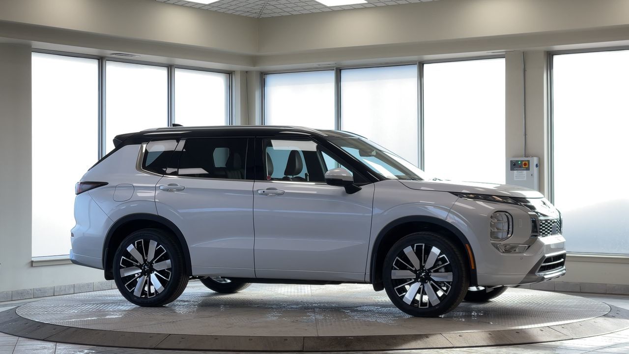 2026 Mitsubishi Outlander in Regina, Saskatchewan