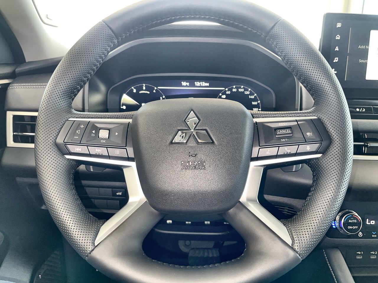 2026 Mitsubishi Outlander