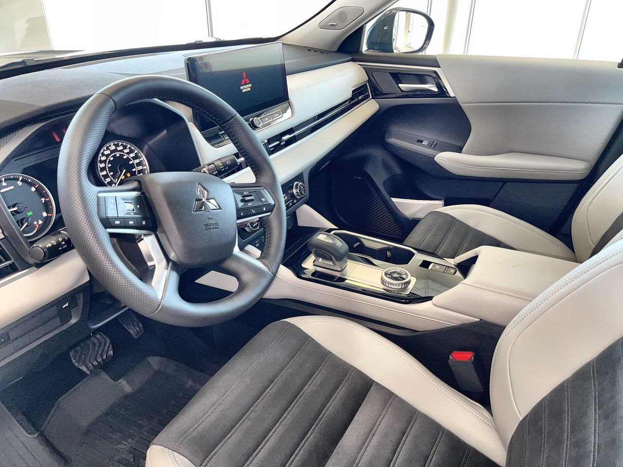 2026 Mitsubishi Outlander