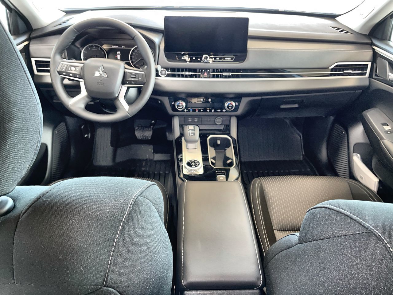 2026 Mitsubishi Outlander