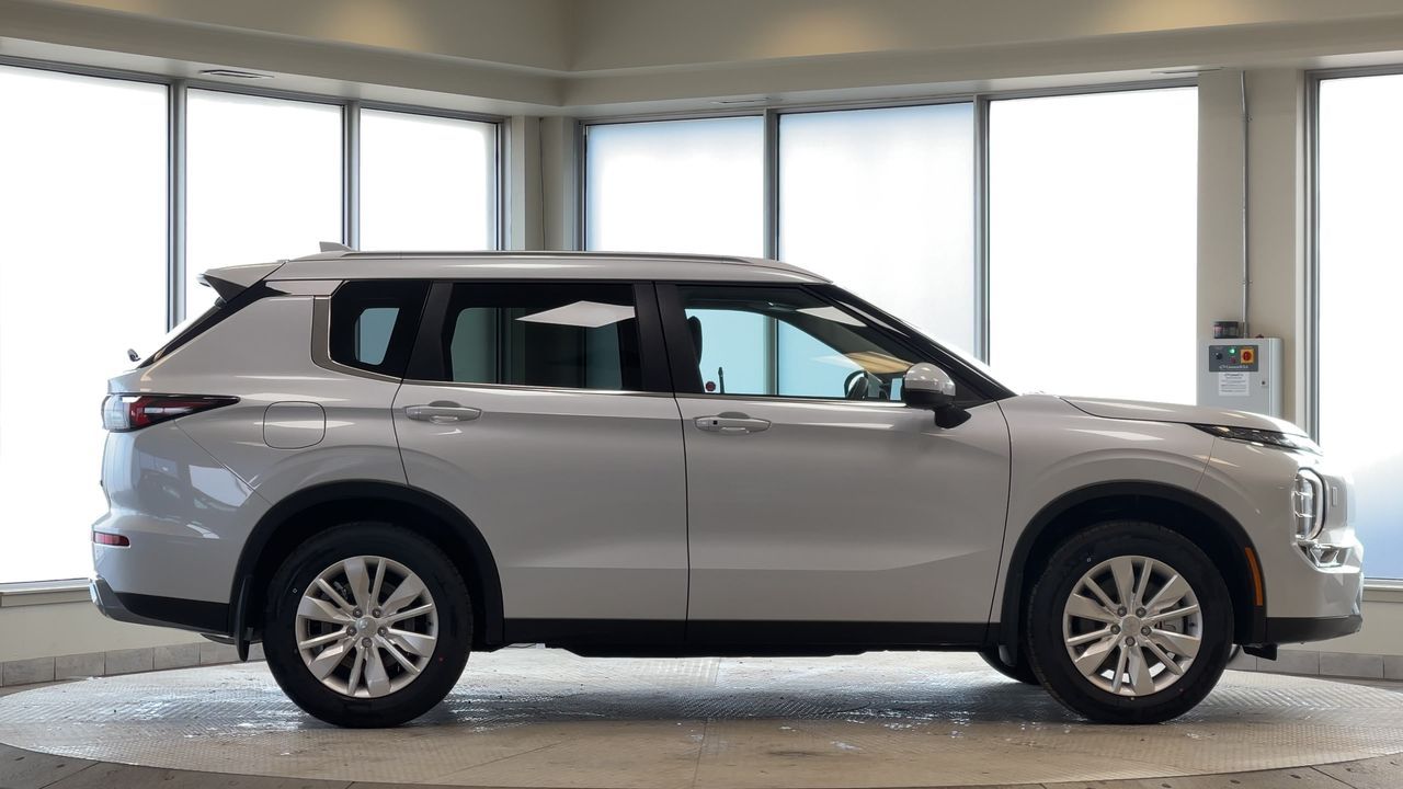 2026 Mitsubishi Outlander in Regina, Saskatchewan