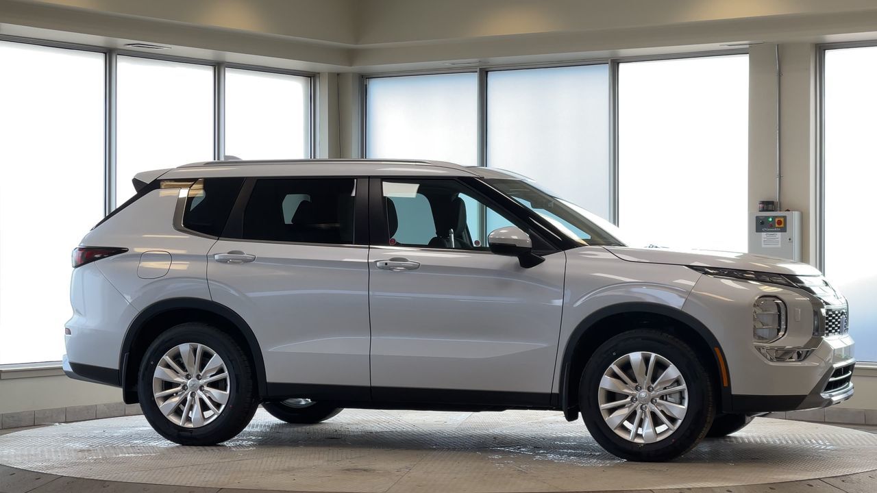 2026 Mitsubishi Outlander in Regina, Saskatchewan