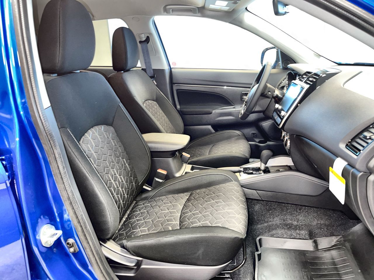 2027 Mitsubishi RVR