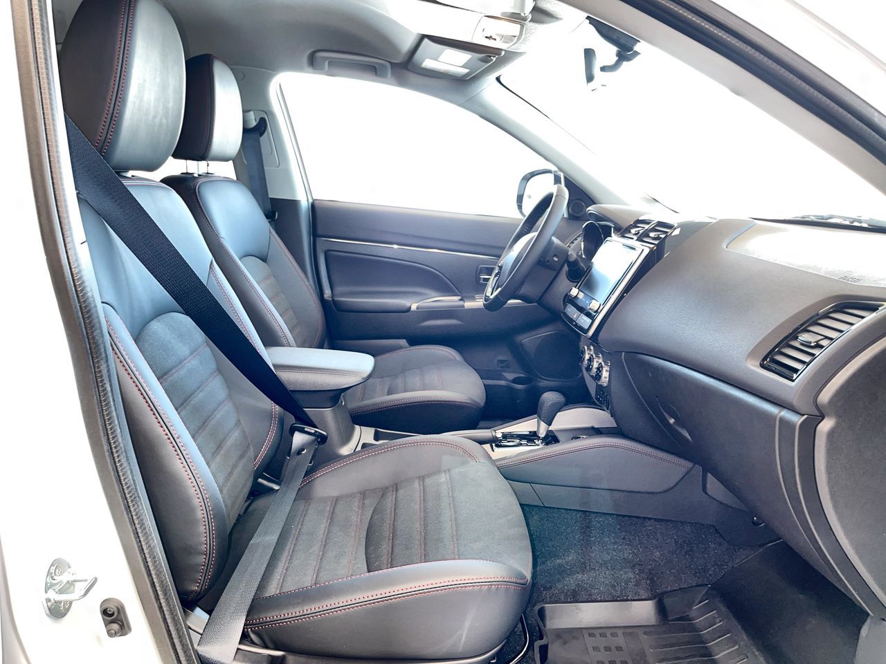 2027 Mitsubishi RVR