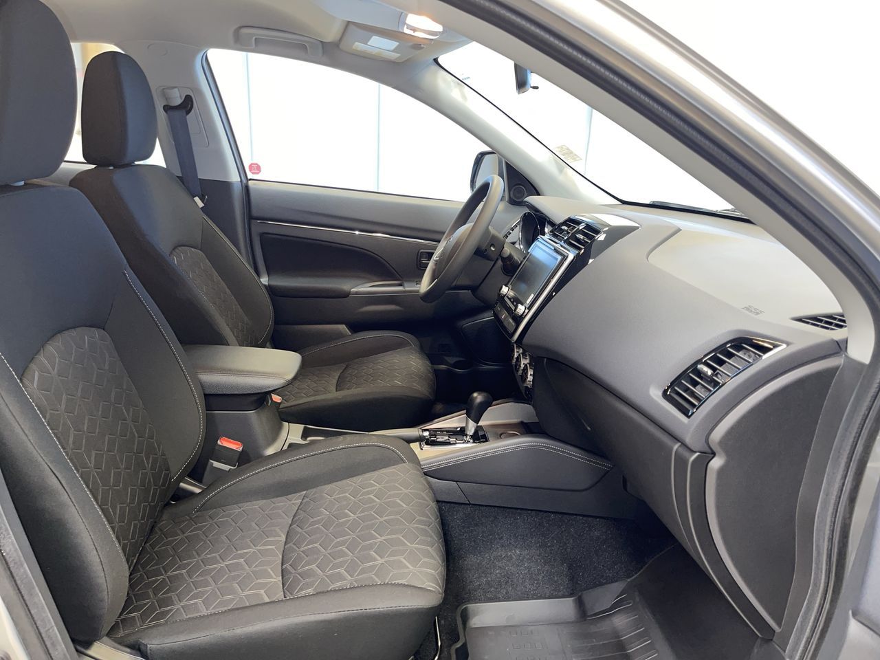 2027 Mitsubishi RVR
