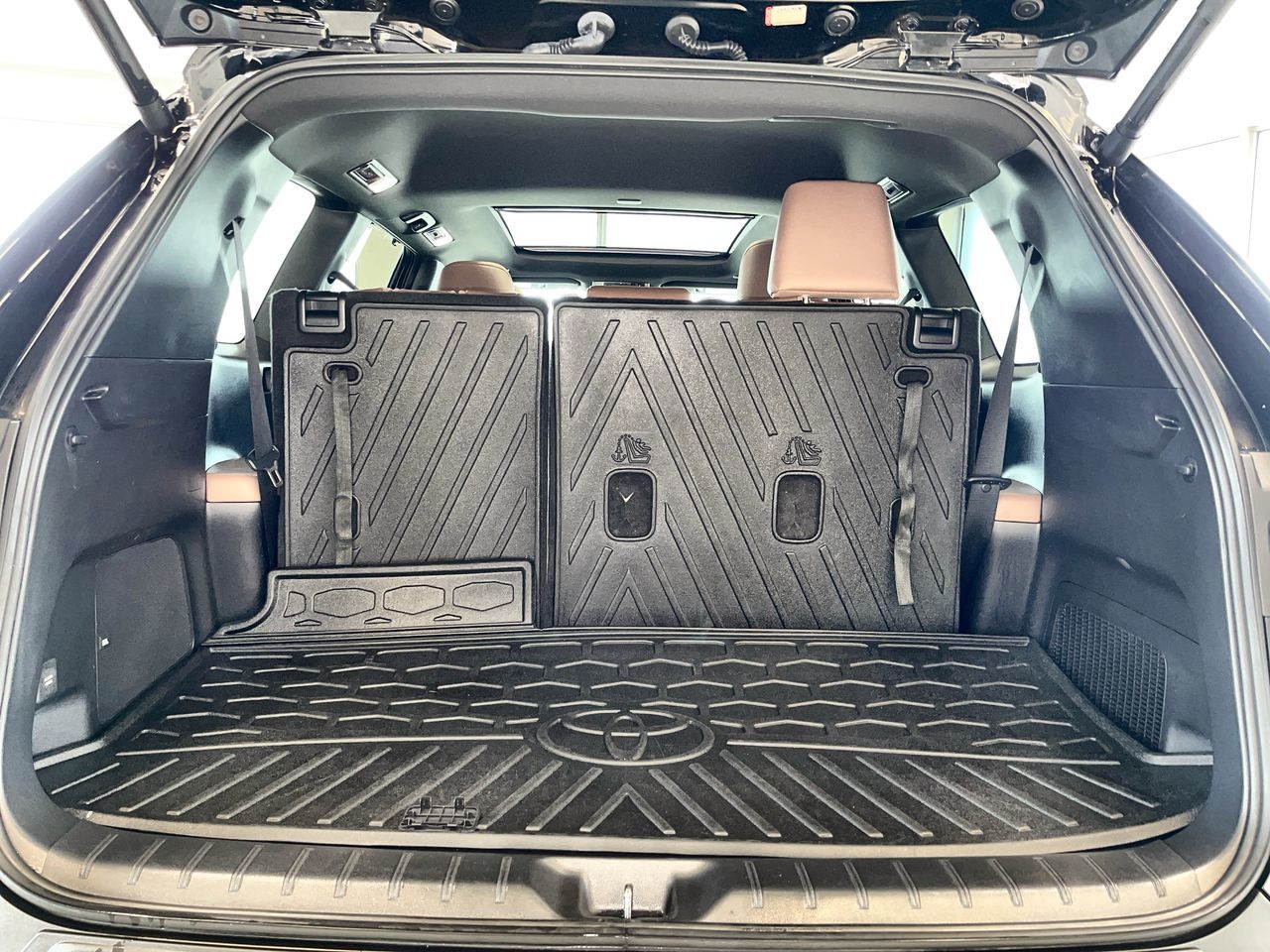 Toyota GRAND HIGHLANDER HYB  2024 à Regina, Saskatchewan
