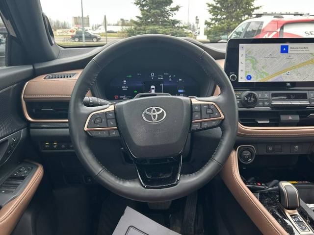 Toyota GRAND HIGHLANDER HYB  2024 à Regina, Saskatchewan