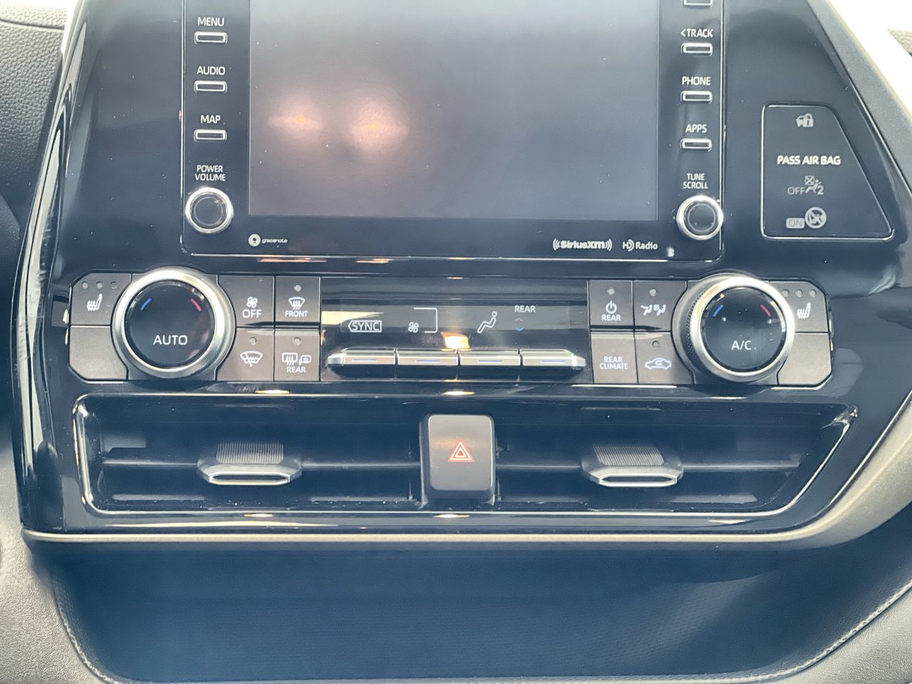 2020 Toyota Highlander in Regina, Saskatchewan