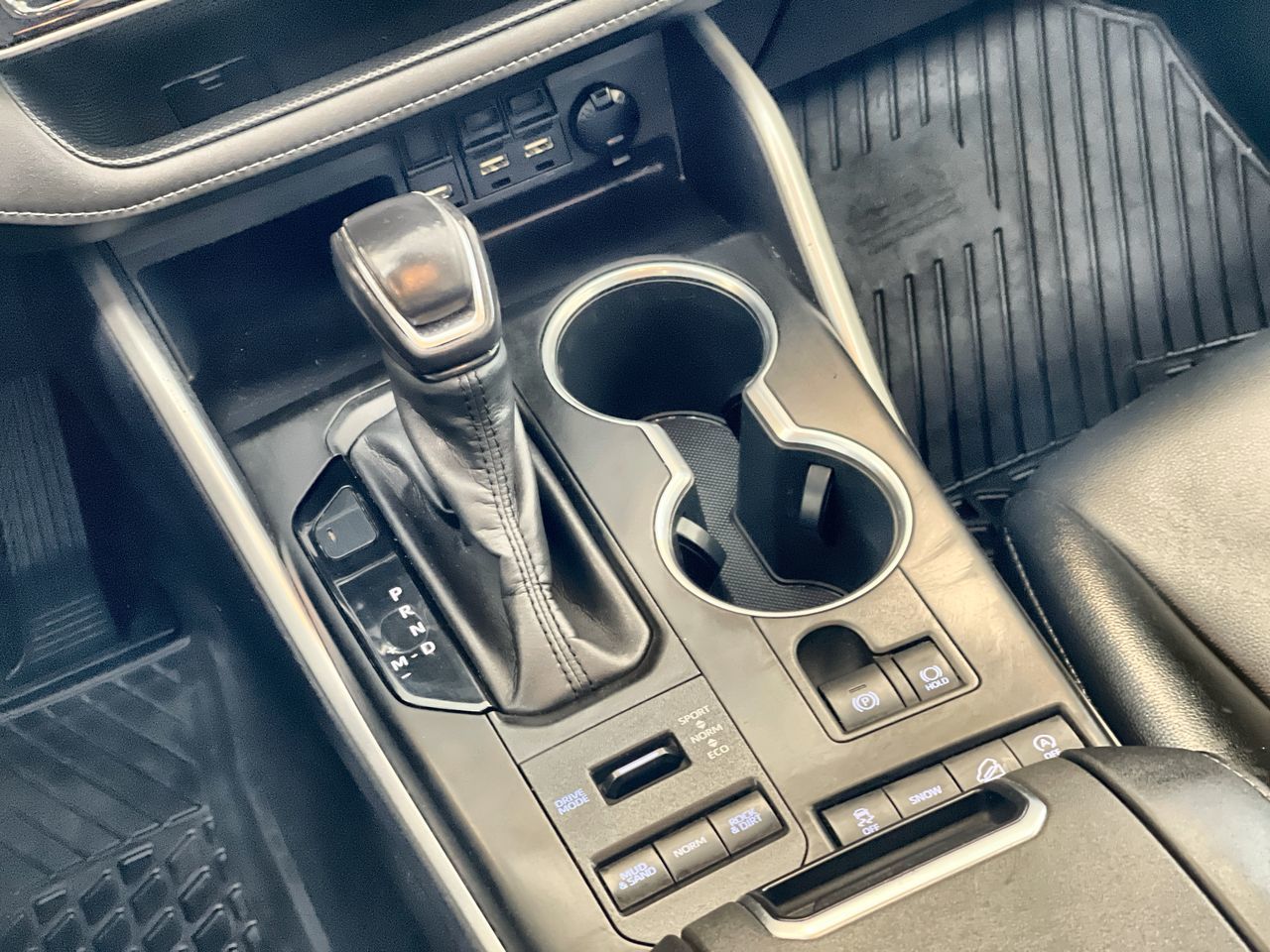 2020 Toyota Highlander in Regina, Saskatchewan