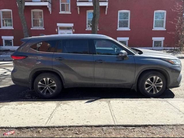 2020 Toyota Highlander in Regina, Saskatchewan