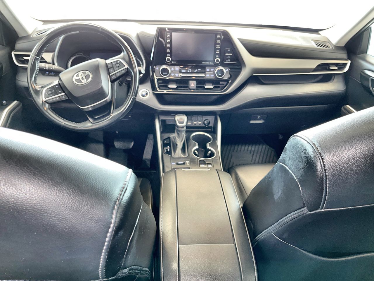 2020 Toyota Highlander in Regina, Saskatchewan
