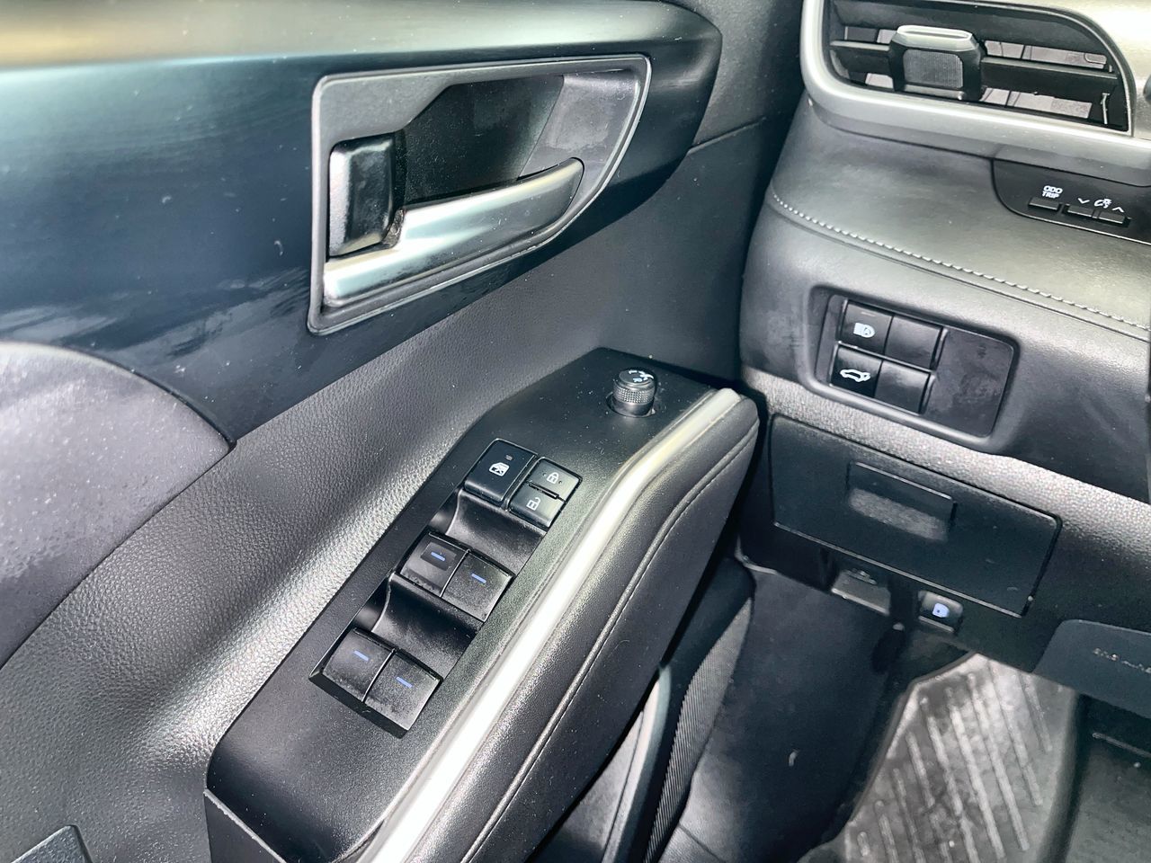2020 Toyota Highlander in Regina, Saskatchewan