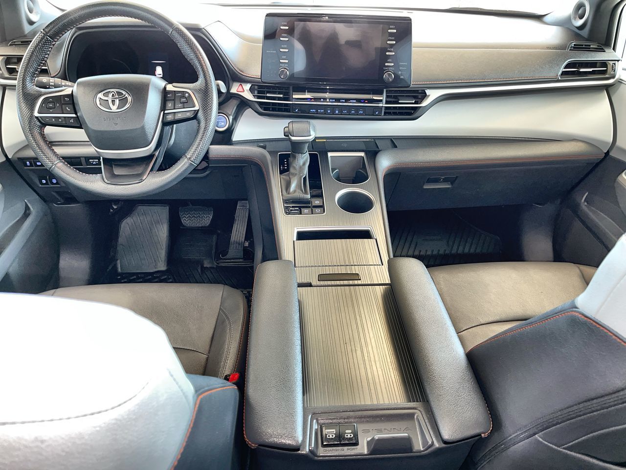 Toyota Sienna Hybrid  2024 à Regina, Saskatchewan