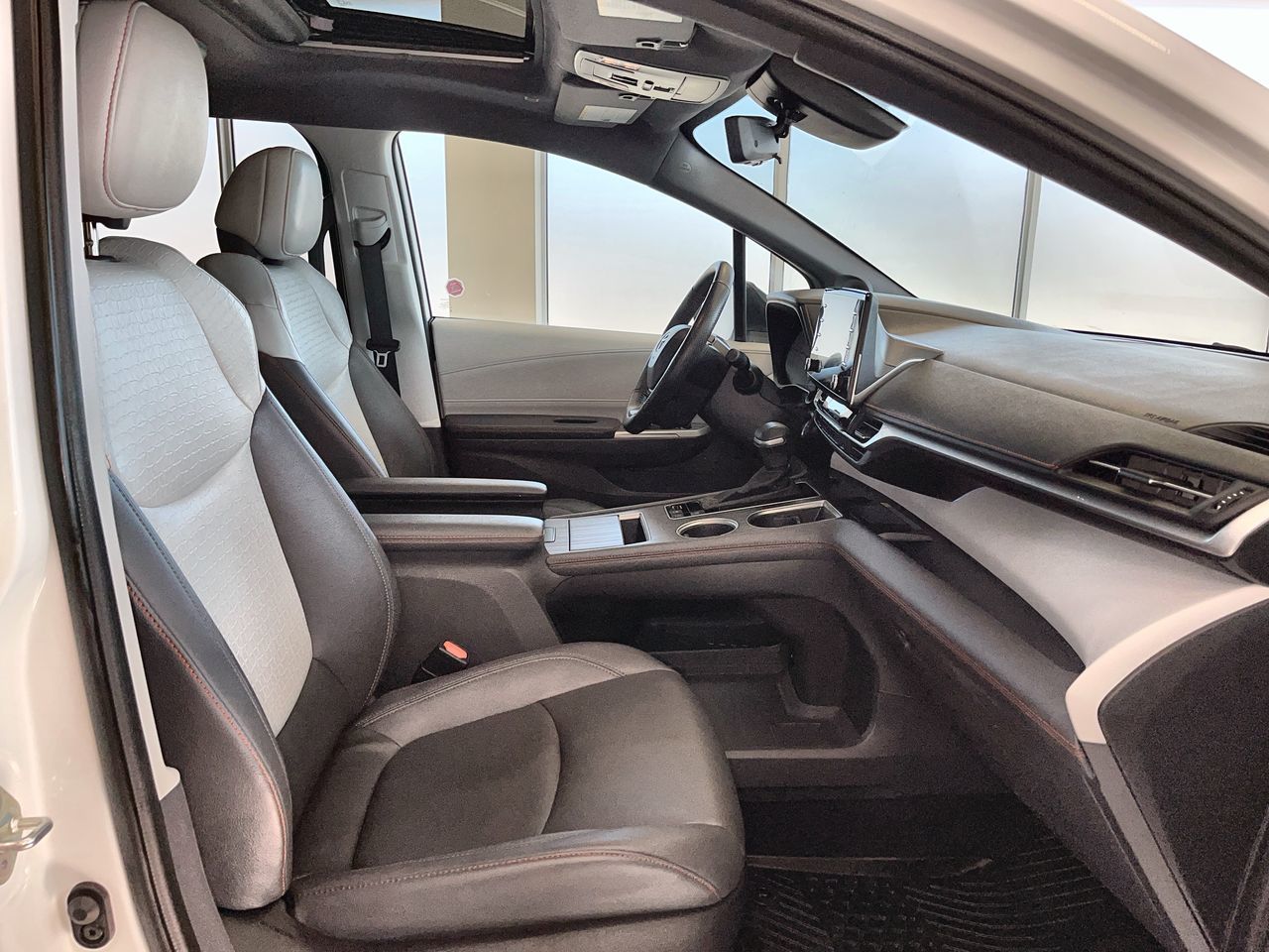 Toyota Sienna Hybrid  2024 à Regina, Saskatchewan