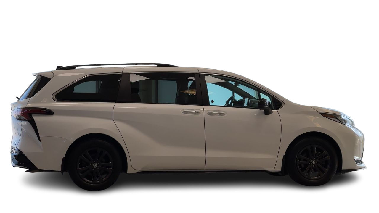 Toyota Sienna Hybrid  2024 à Regina, Saskatchewan