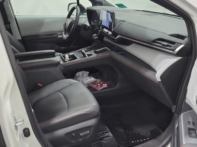 2024 Toyota Sienna Hybrid in Regina, Saskatchewan