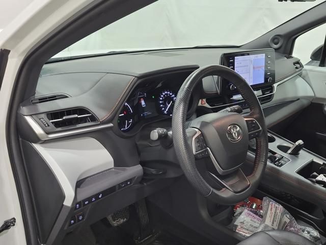 2024 Toyota Sienna Hybrid in Regina, Saskatchewan