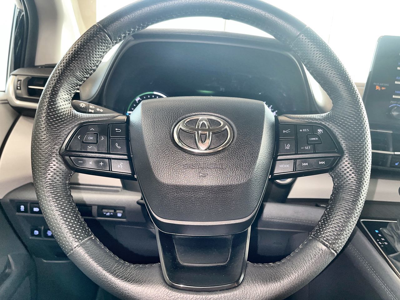 2024 Toyota Sienna Hybrid in Regina, Saskatchewan