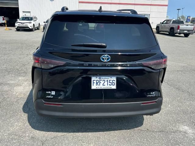Toyota Sienna Hybrid  2024 à Regina, Saskatchewan