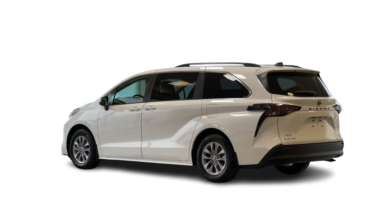 2025 Toyota Sienna Hybrid