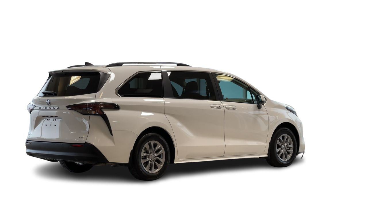 2025 Toyota Sienna Hybrid