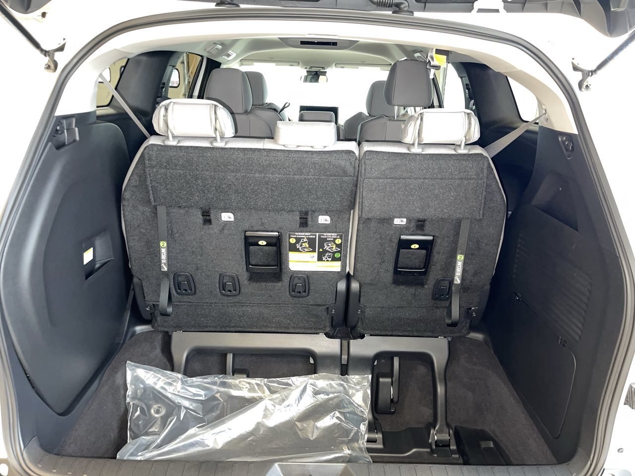 2025 Toyota Sienna Hybrid