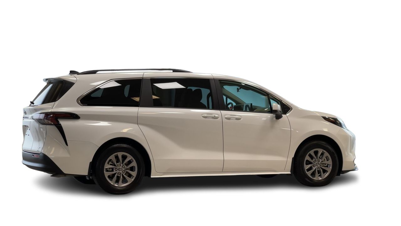 2025 Toyota Sienna Hybrid