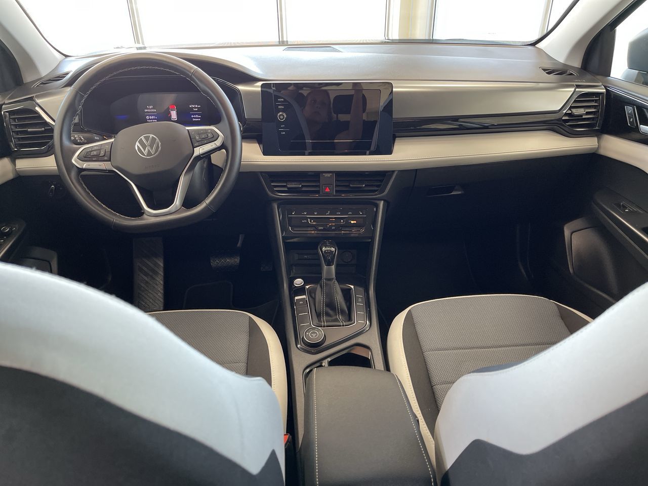 2025 Volkswagen Taos