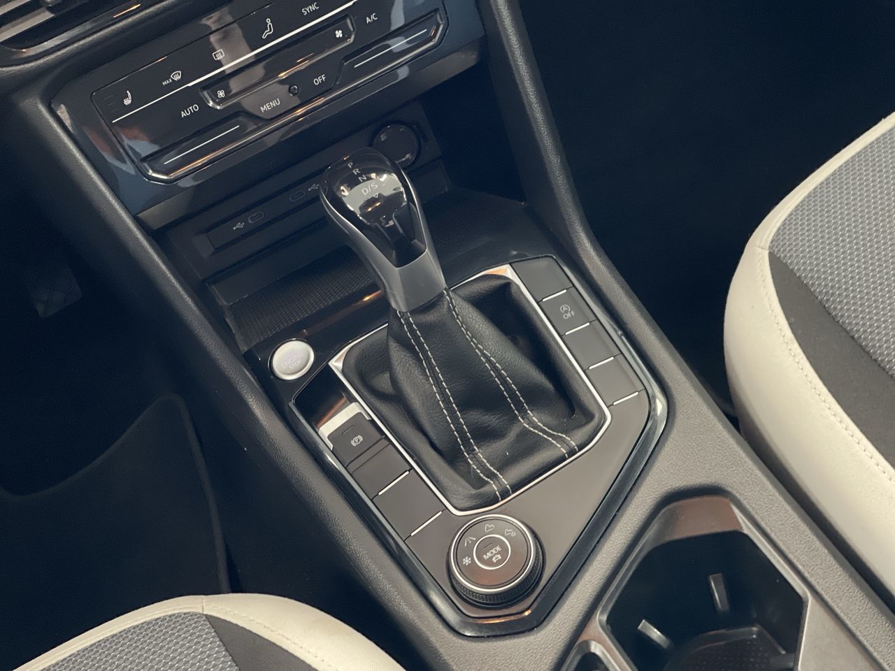 2025 Volkswagen Taos