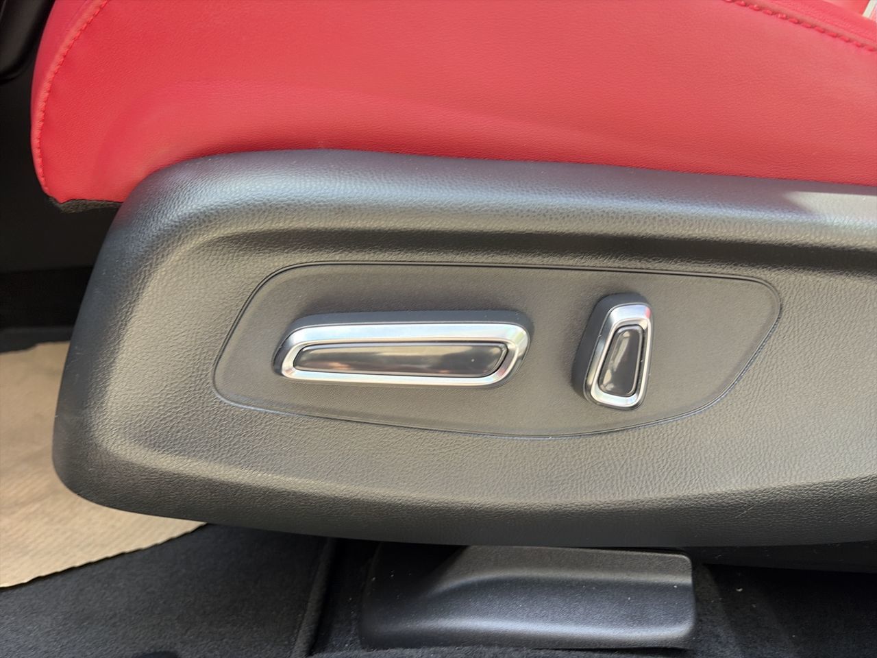 2025 Acura ADX
