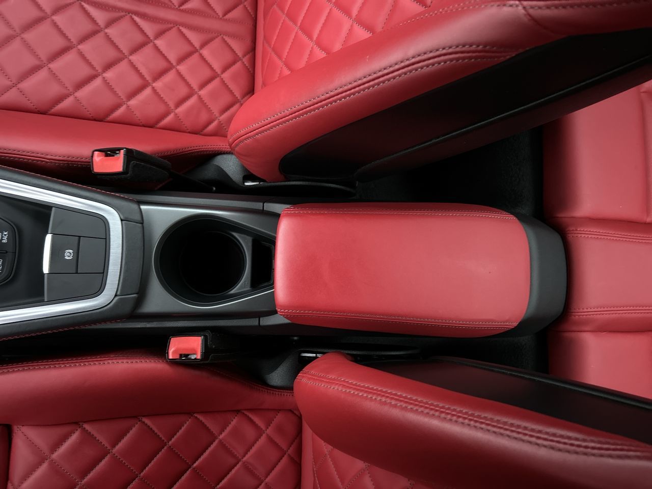 Audi TTS  2020 à Vancouver, Colombie-Britannique