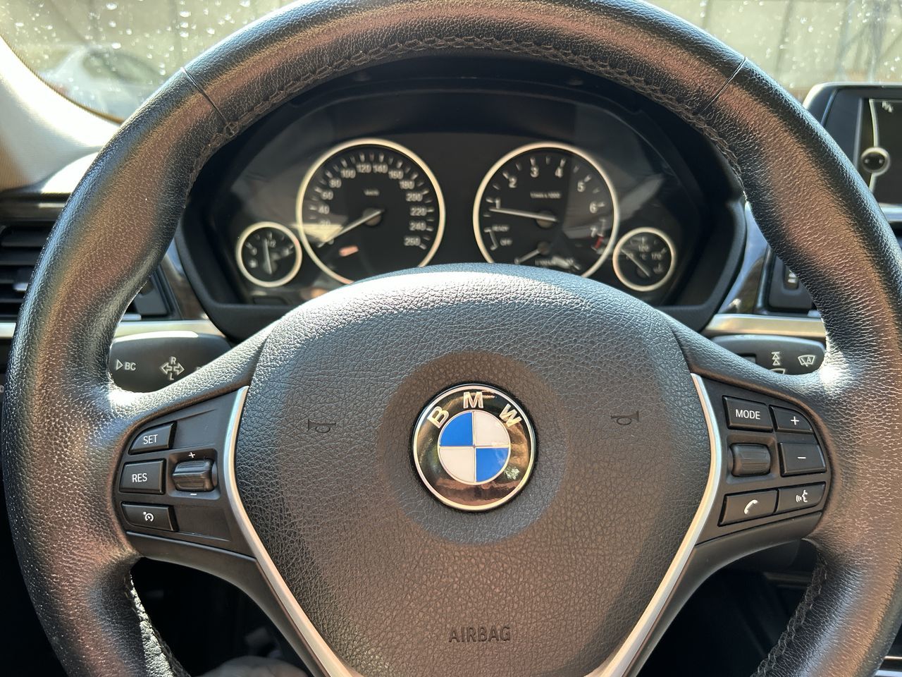2014 BMW 320i