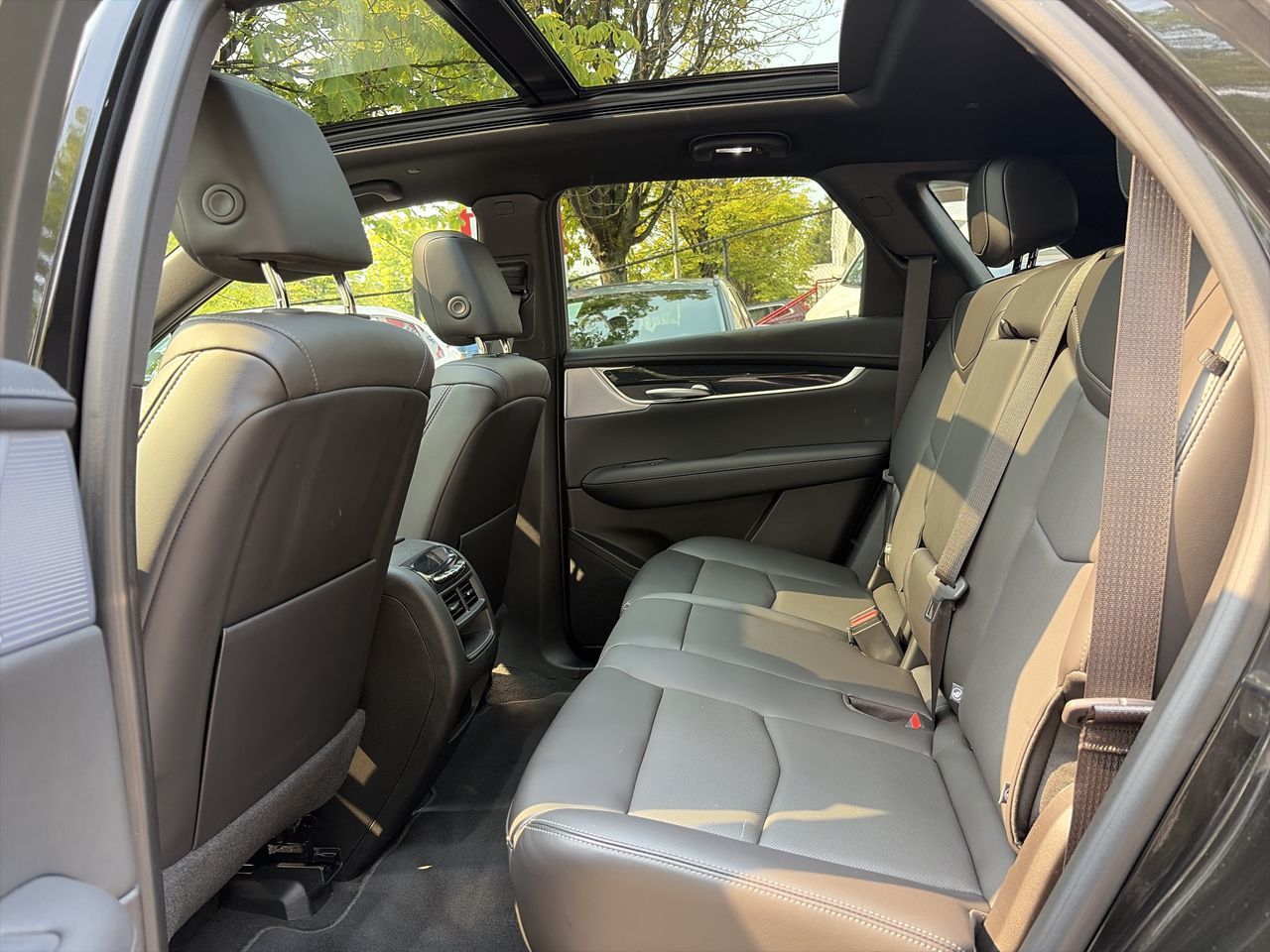 2025  XT5