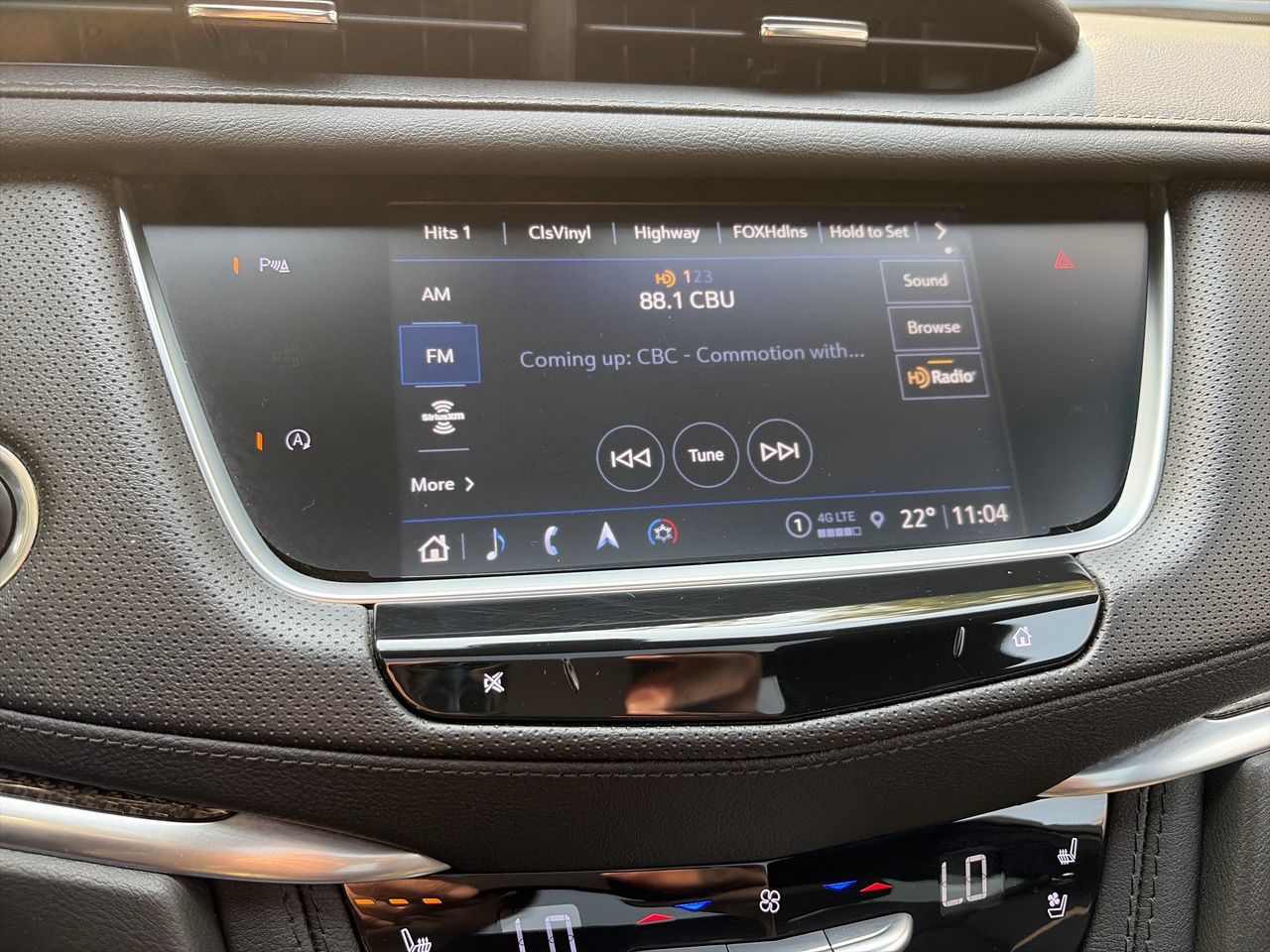 2025  XT5