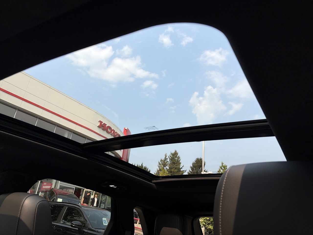 2025  XT5