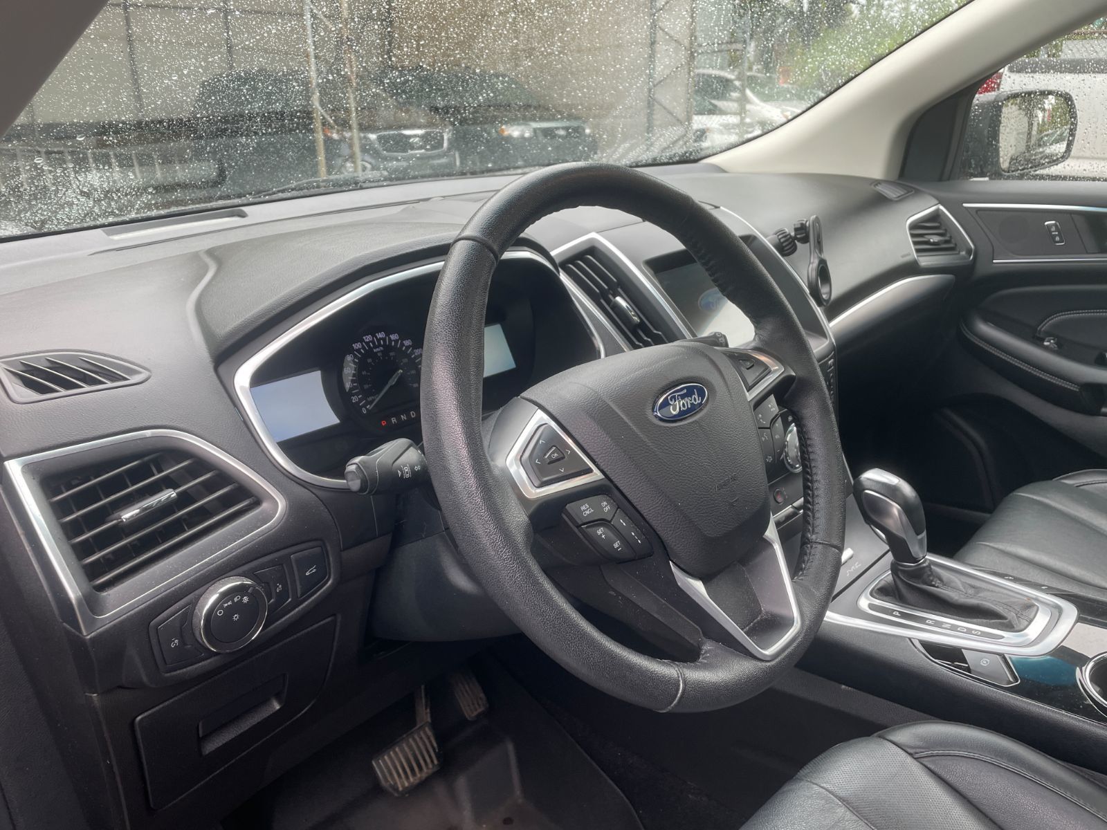 2017 Ford Edge