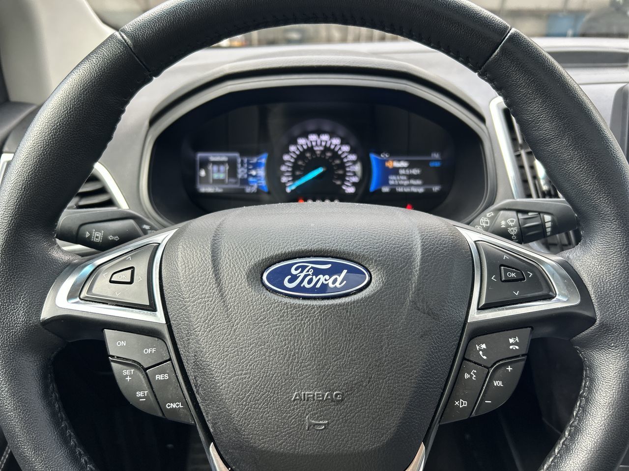 2023 Ford Edge