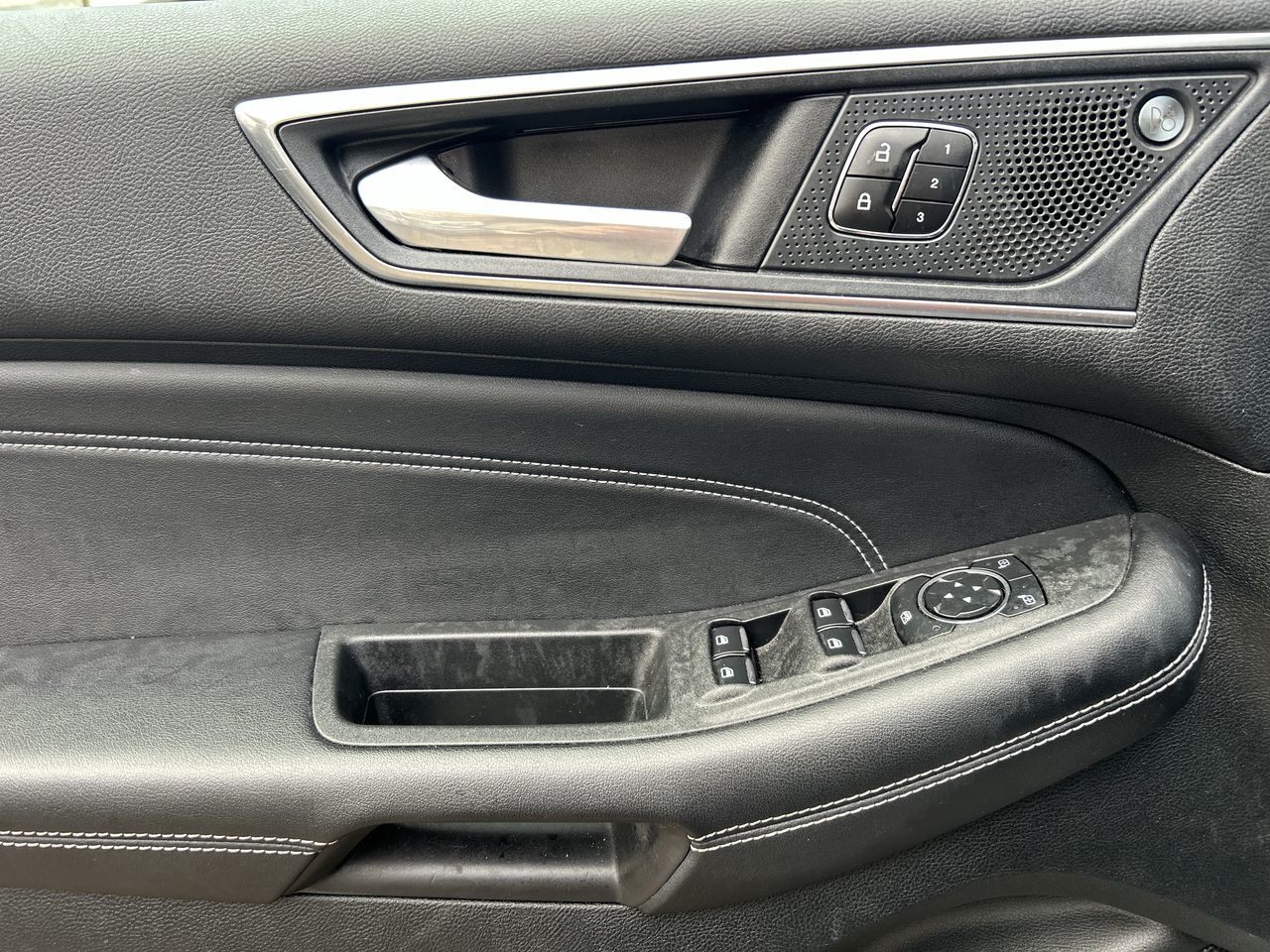 2023 Ford Edge